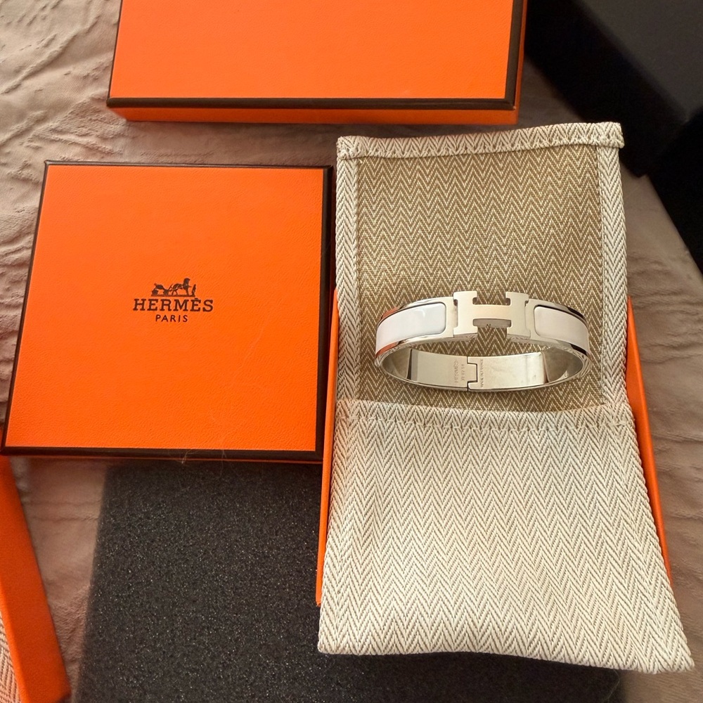 Hermes White H Bracelet - Picture 4 of 5